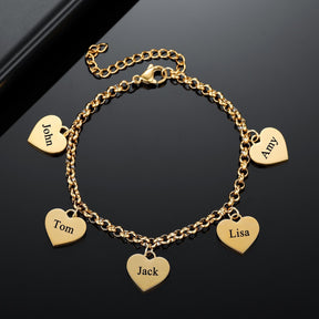 Pulseira com pingentes de coração com nomes personalizados banhados a ouro 18K 🧡